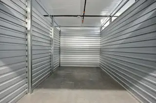 10' x 15' drive-up storage unit