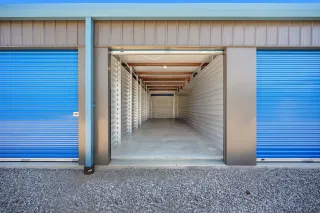 10' x 40' drive-up storage unit