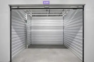 10' x 7.5' interior storage unit